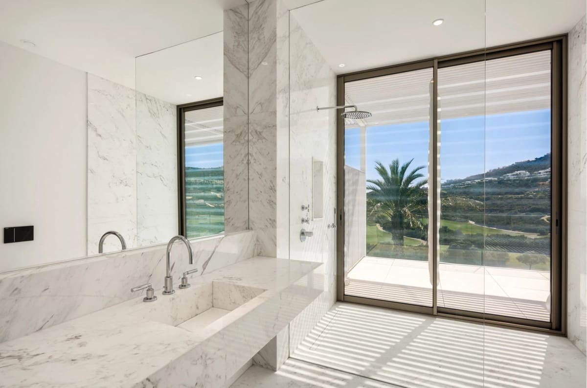 5 slaapkamer Villa te koop in Casares met zwembad - € 8.500.000 (Ref: 8978783)