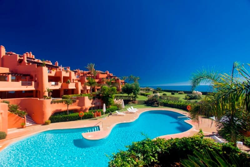 3 soveværelse Penthouse til salg i Los Monteros med swimmingpool garage - € 3.950.000 (Ref: 8978797)