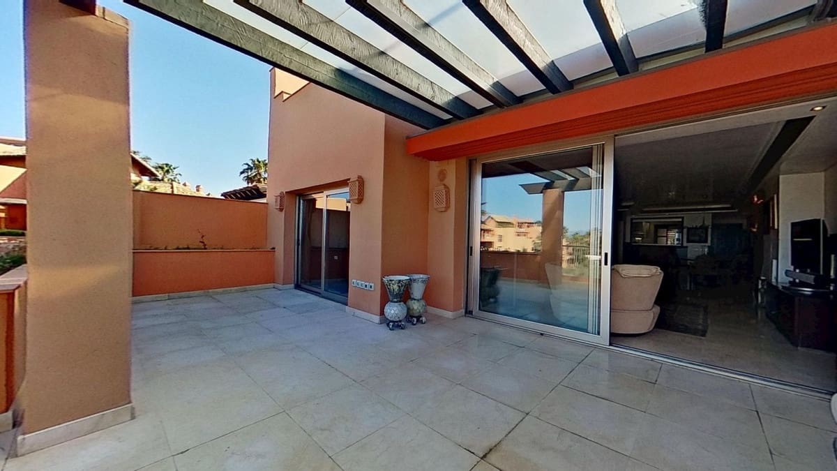 3 soveværelse Penthouse til salg i Los Monteros med swimmingpool garage - € 3.950.000 (Ref: 8978797)