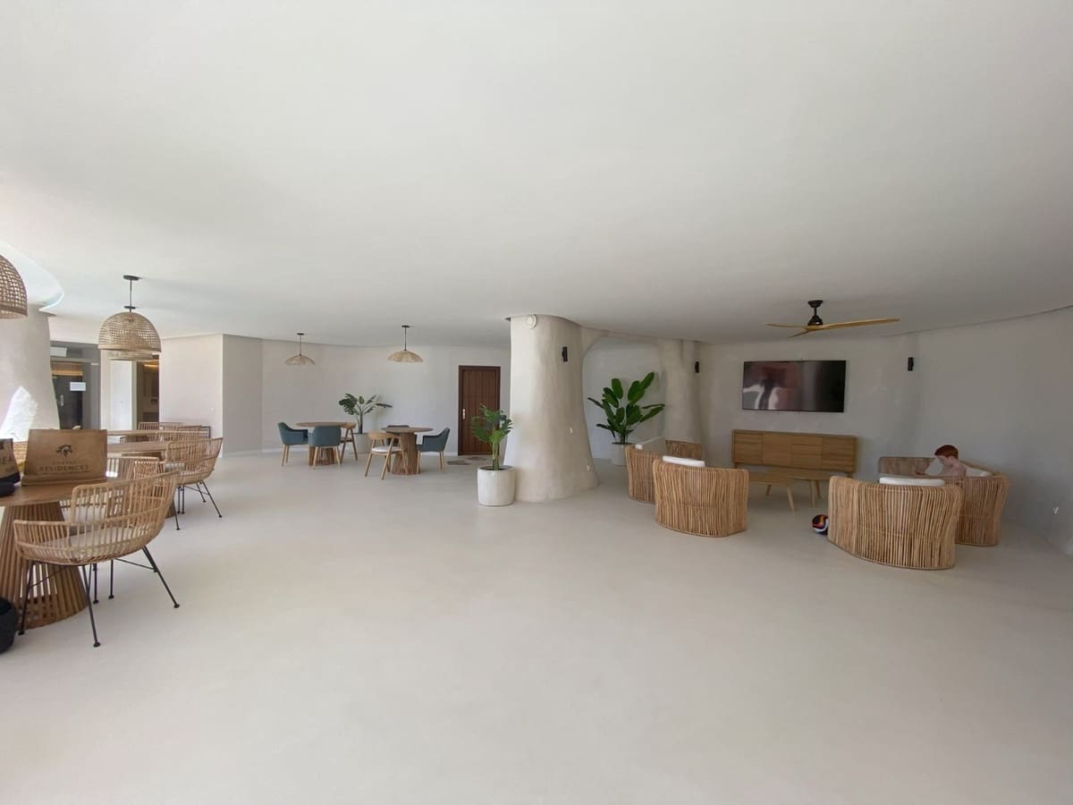 3 soveværelse Penthouse til salg i Los Monteros med swimmingpool garage - € 3.950.000 (Ref: 8978797)