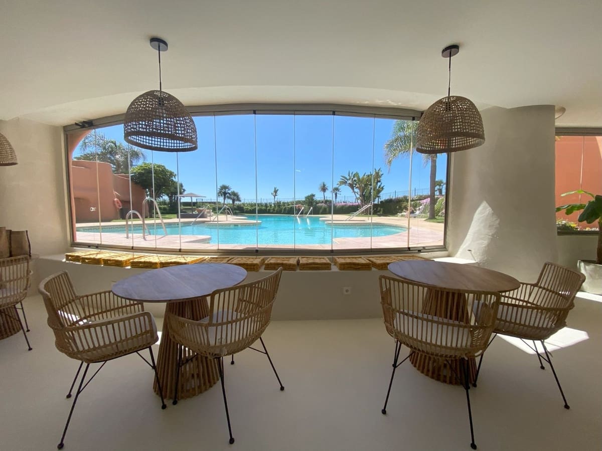 3 soveværelse Penthouse til salg i Los Monteros med swimmingpool garage - € 3.950.000 (Ref: 8978797)