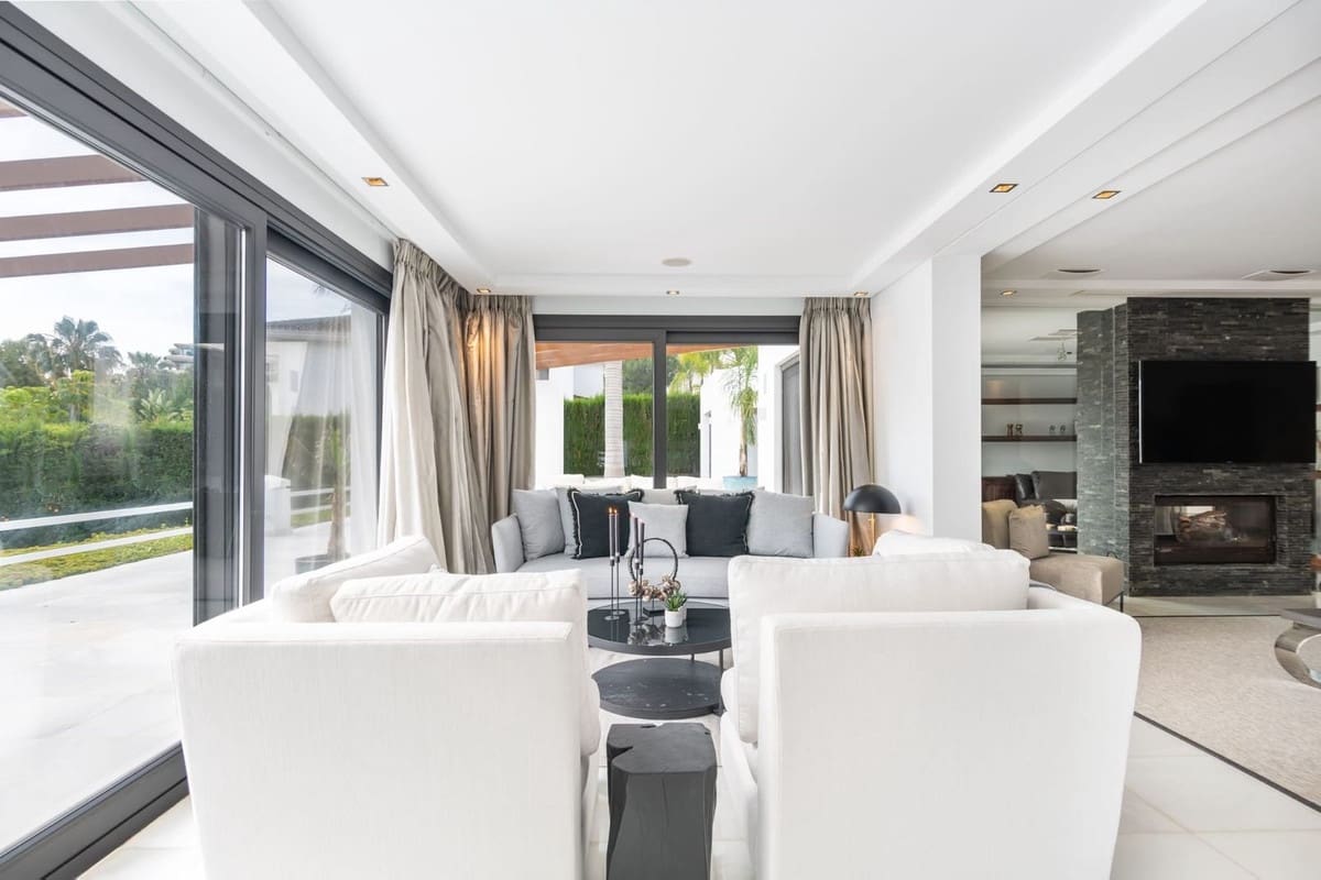 5 sypialnia Willa na sprzedaż w Nueva Andalucia z basenem - 4 500 000 € (Ref: 8978817)