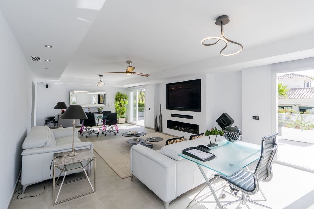 10 soverom Villa til salgs i Atalaya-Isdabe med svømmebasseng garasje - € 4 200 000 (Ref: 8978860)