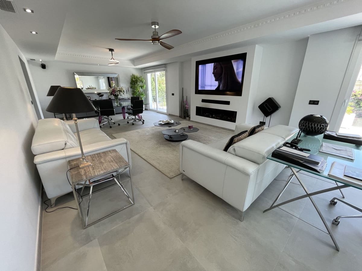 10 soverom Villa til salgs i Atalaya-Isdabe med svømmebasseng garasje - € 4 200 000 (Ref: 8978860)