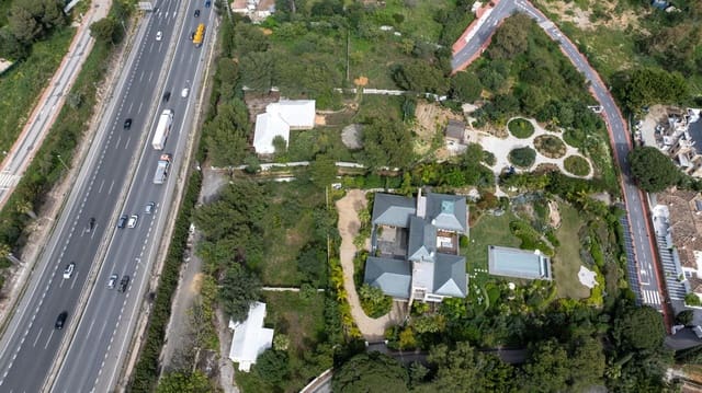 Teren niezagospodarowany na sprzedaż w La Carolina - Guadalpín, Marbella - 9 500 000 € (Ref: 8978941)