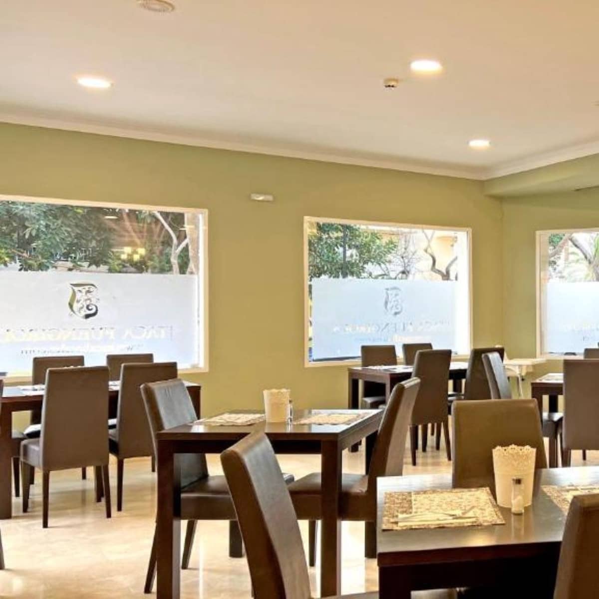 60 makuuhuone Hotelli myytävänä paikassa Fuengirola mukana uima-altaan - 10 000 000 € (Ref: 9038044)