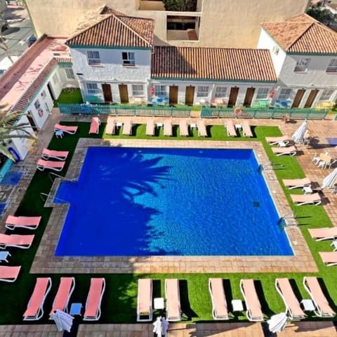 60 makuuhuone Hotelli myytävänä paikassa Centro ciudad, Fuengirola mukana uima-altaan - 10 000 000 € (Ref: 9038044)