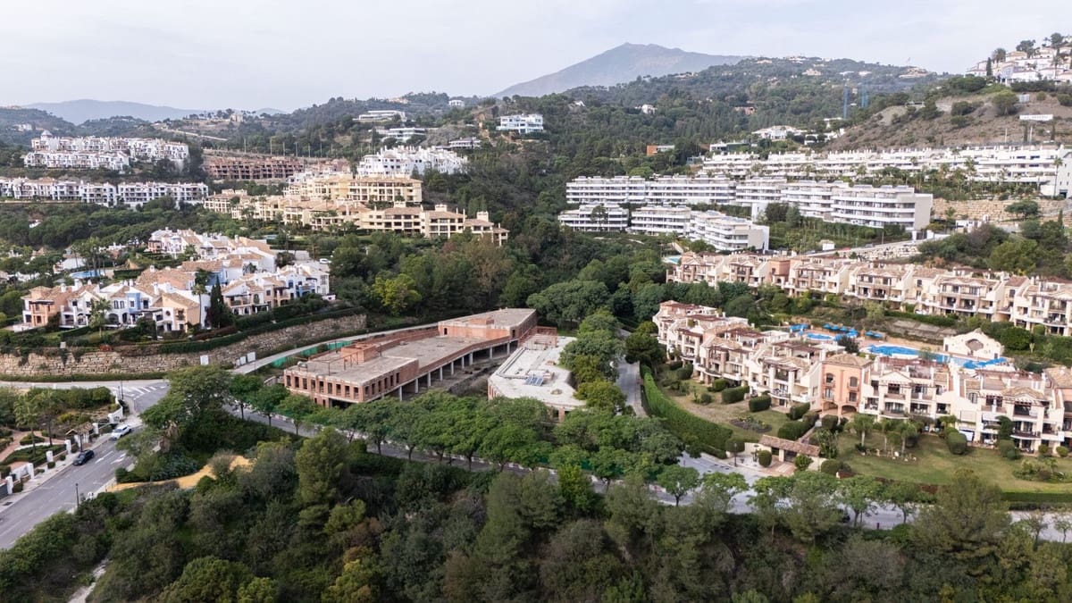 Erhverv til salg i Benahavis - € 10.000.000 (Ref: 9038046)