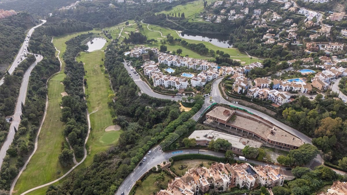 Erhverv til salg i Benahavis - € 10.000.000 (Ref: 9038046)