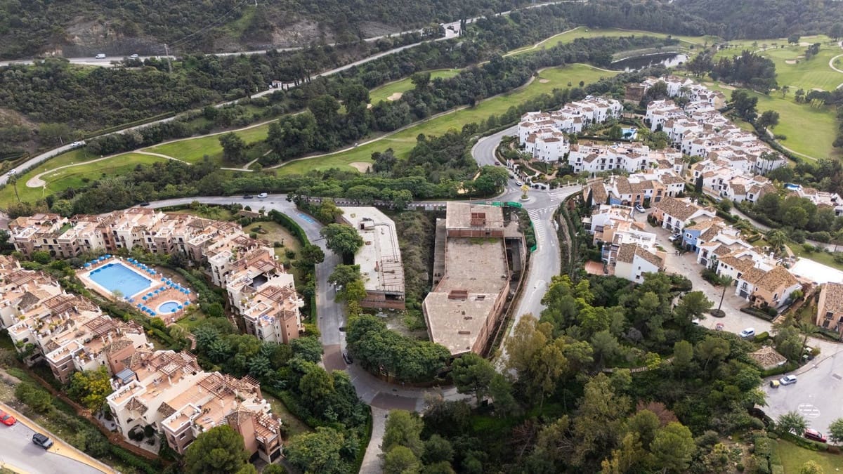 Erhverv til salg i Benahavis - € 10.000.000 (Ref: 9038046)