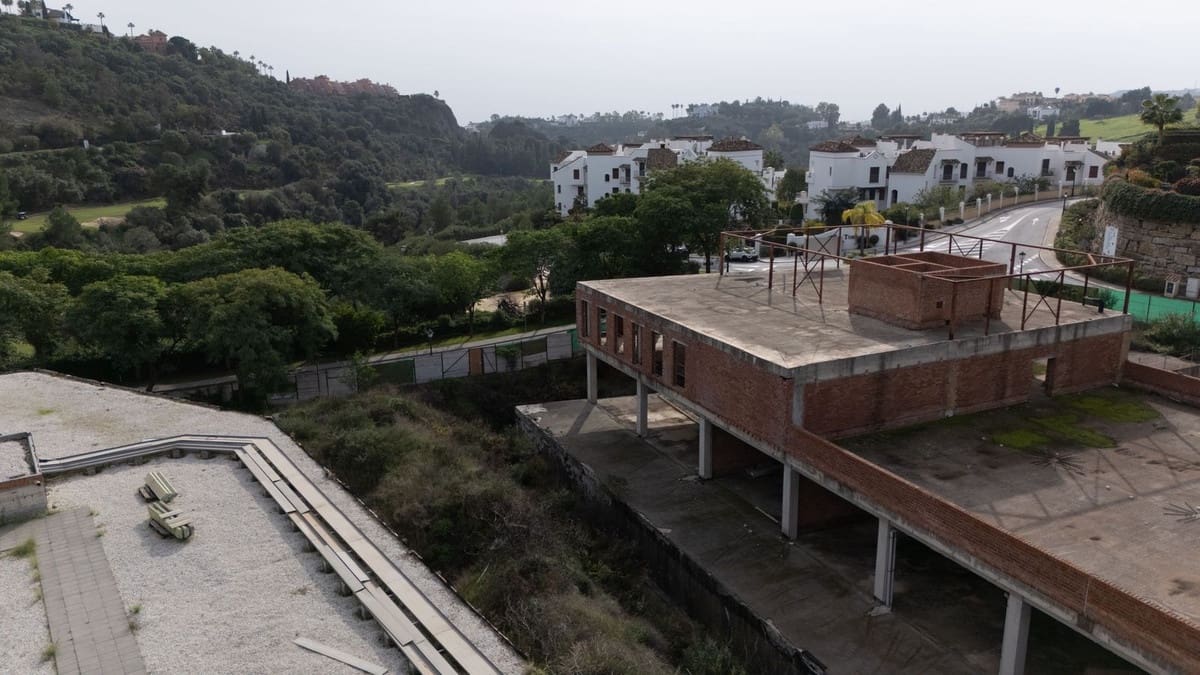 Erhverv til salg i Benahavis - € 10.000.000 (Ref: 9038046)