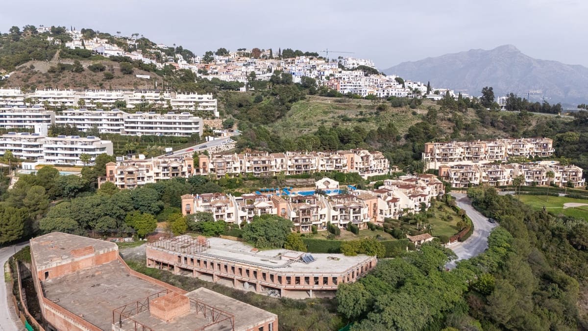 Erhverv til salg i Benahavis - € 10.000.000 (Ref: 9038046)