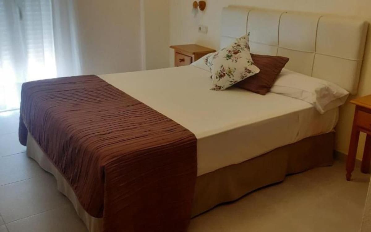 54 soveværelse Guesthouse/B & B til salg i Estepona - € 10.000.000 (Ref: 9038047)