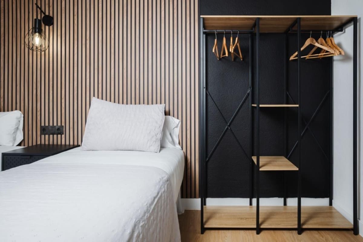 54 soveværelse Guesthouse/B & B til salg i Estepona - € 10.000.000 (Ref: 9038047)