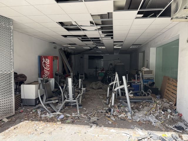 Commercial for sale in Casco Antiguo, Marbella - € 3,200,000 (Ref: 9038052)