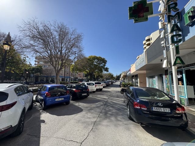Commercial for sale in Casco Antiguo, Marbella - € 3,200,000 (Ref: 9038052)