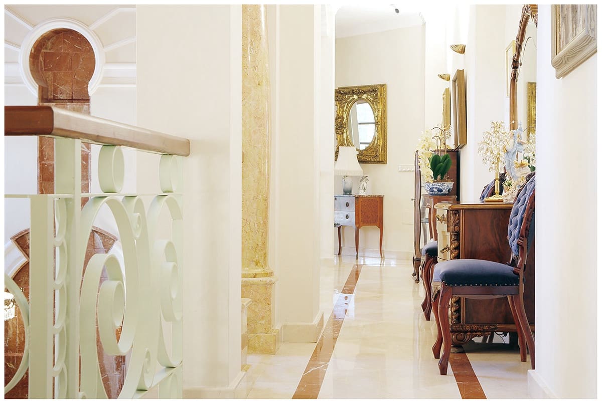 6 soverom Villa til salgs i Nueva Andalucia med svømmebasseng - € 8 500 000 (Ref: 9038066)