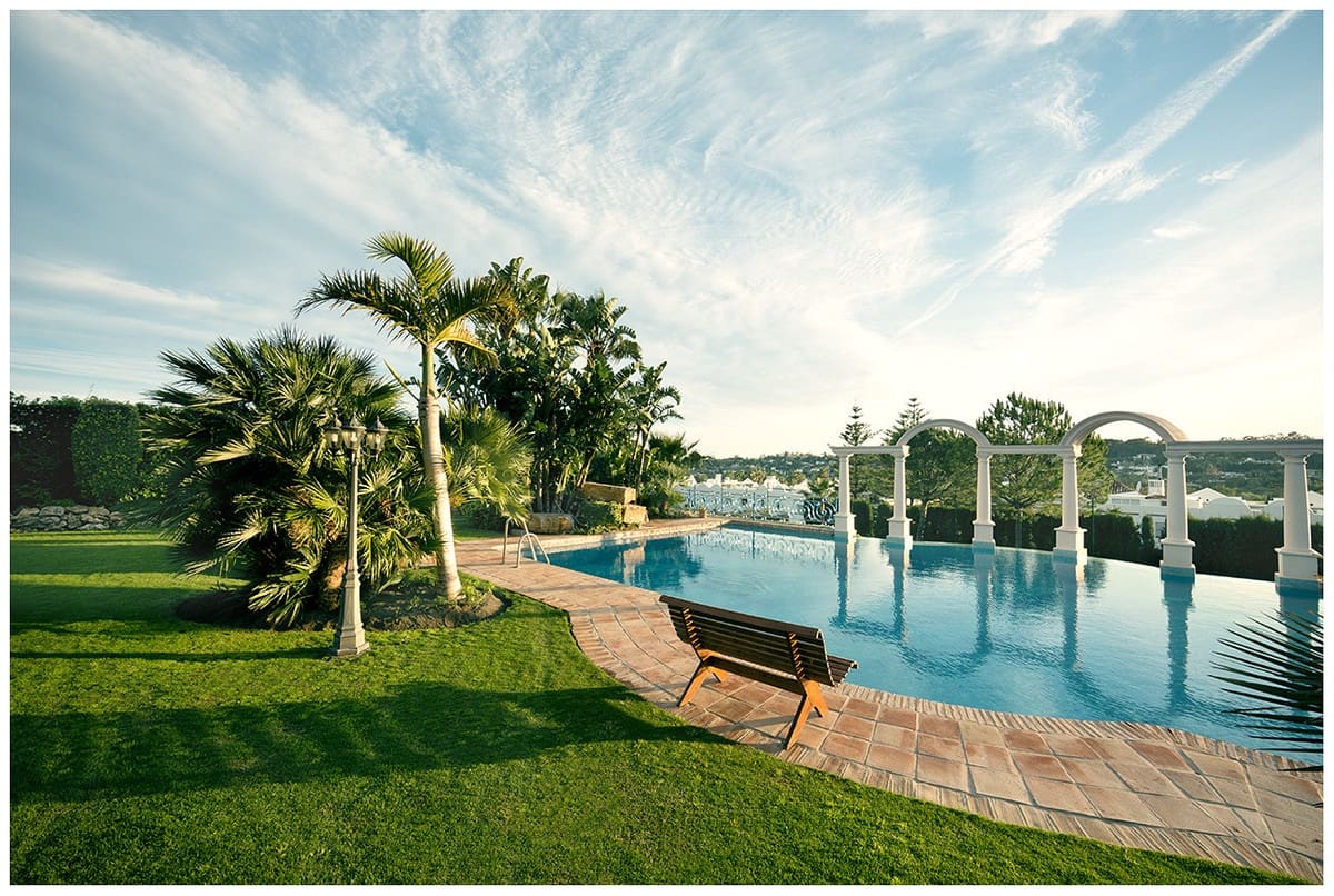 6 soverom Villa til salgs i Nueva Andalucia med svømmebasseng - € 8 500 000 (Ref: 9038066)