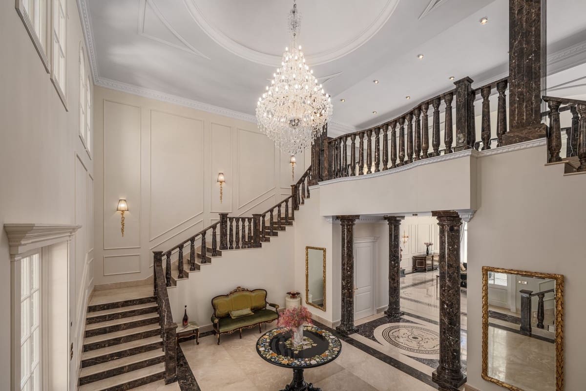 7 quarto Moradia para venda em Golden Mile com piscina garagem - 16 000 000 € (Ref: 9038080)