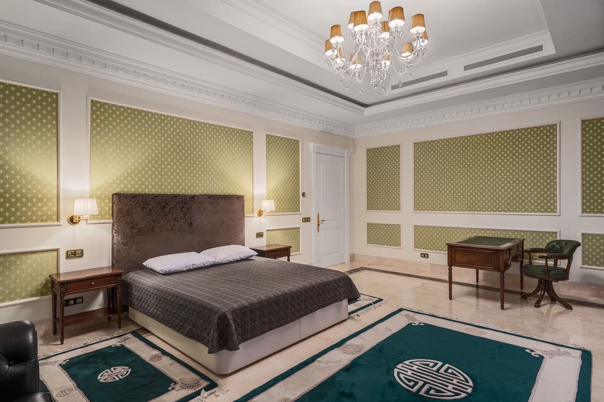 7 quarto Moradia para venda em Golden Mile com piscina garagem - 16 000 000 € (Ref: 9038080)