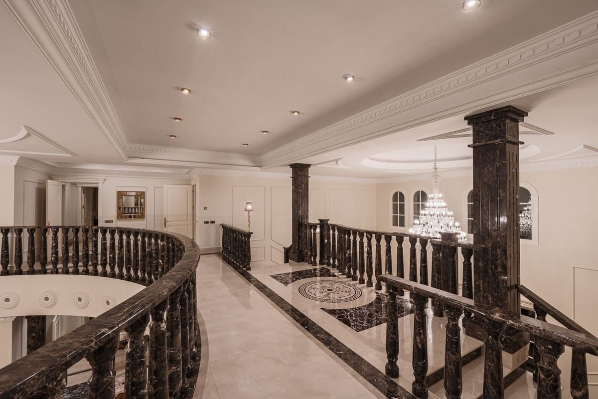 7 quarto Moradia para venda em Golden Mile com piscina garagem - 16 000 000 € (Ref: 9038080)