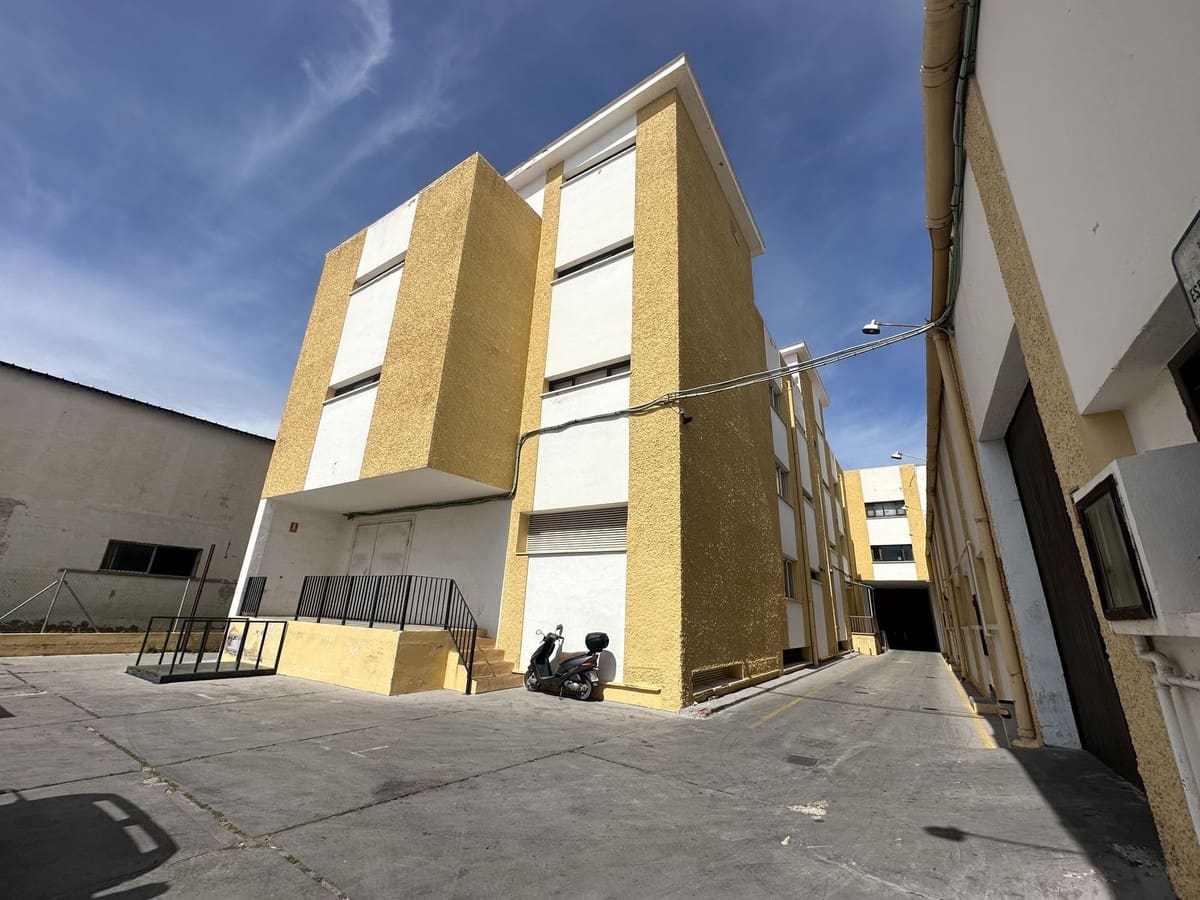 Kommersiell till salu i Malaga stad - 4 620 000 € (Ref: 9038081)