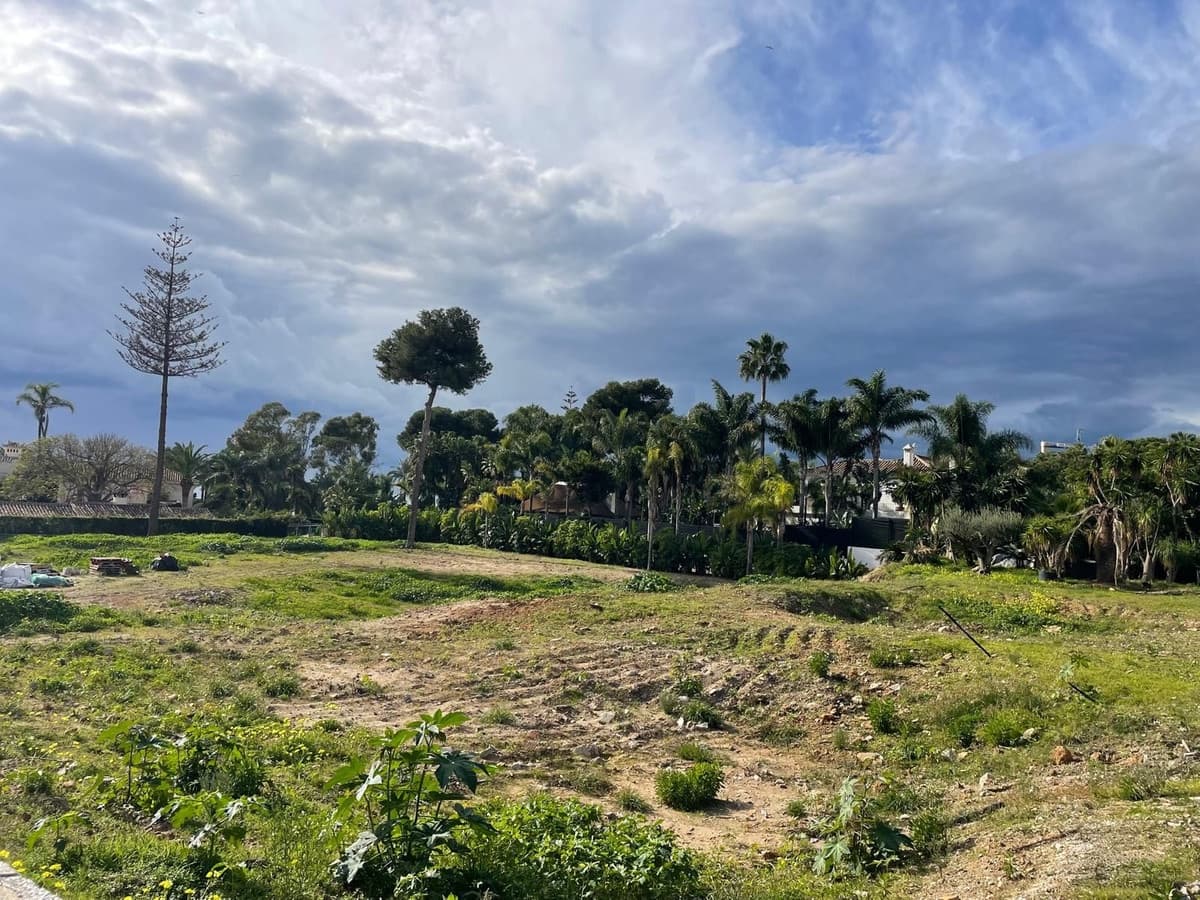 8 sypialnia Willa na sprzedaż w Los Monteros - 12 000 000 € (Ref: 9038082)