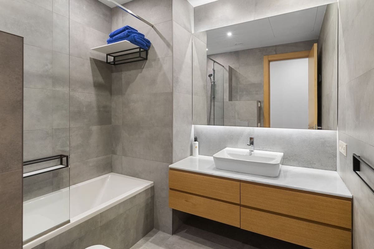 6 soveværelse Villa til salg i Costabella med swimmingpool garage - € 3.100.000 (Ref: 9038085)