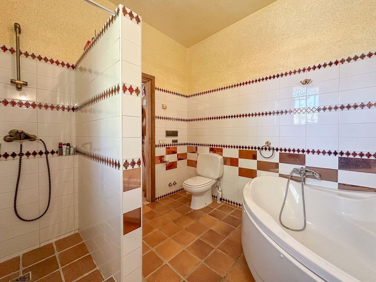 9 sypialnia Willa na sprzedaż w Cerro del Aguila z basenem - 7 000 000 € (Ref: 9038087)