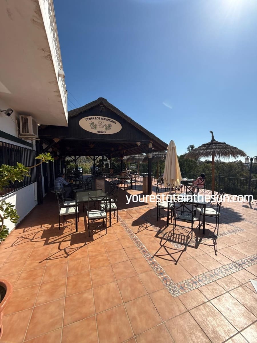 4 soveværelse Restaurant/Bar til salg i Benahavis med swimmingpool - € 6.900.000 (Ref: 9038088)