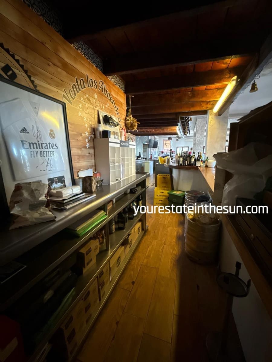 4 soveværelse Restaurant/Bar til salg i Benahavis med swimmingpool - € 6.900.000 (Ref: 9038088)