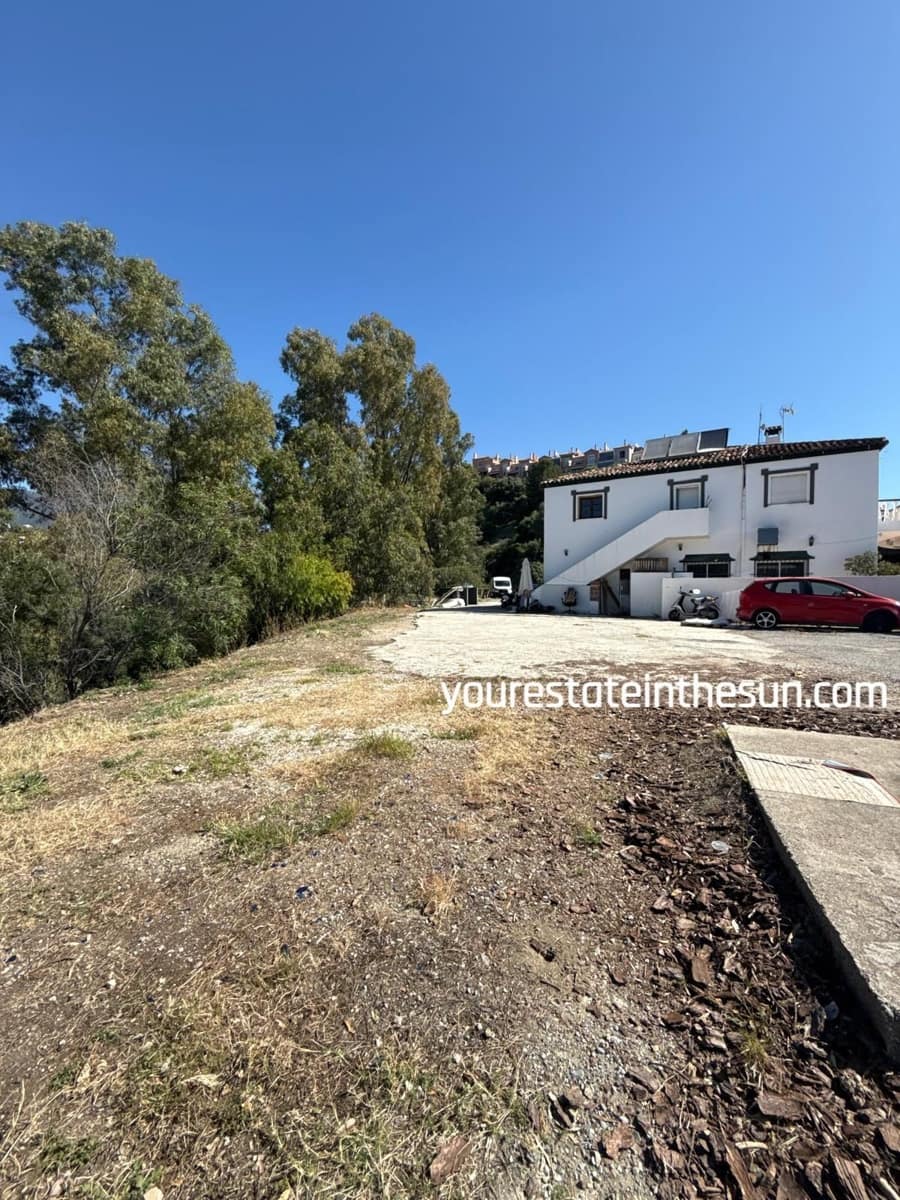 4 soveværelse Restaurant/Bar til salg i Benahavis med swimmingpool - € 6.900.000 (Ref: 9038088)