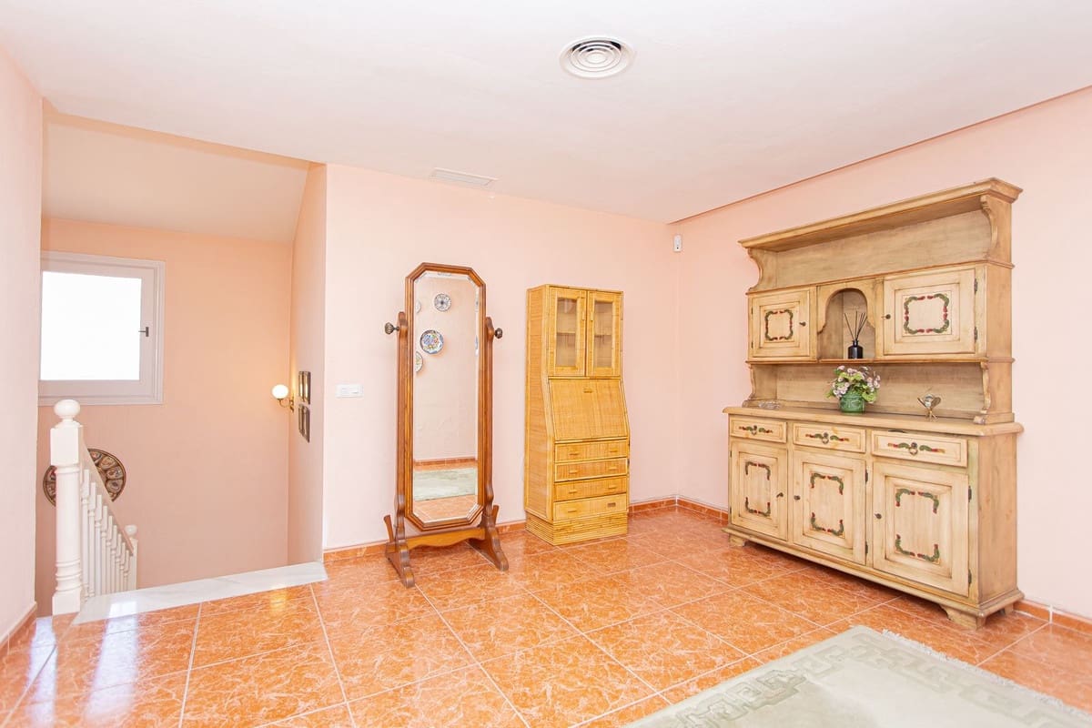 8 camera da letto Villa in vendita in Nueva Andalucia con piscina - 3.500.000 € (Rif: 9038099)