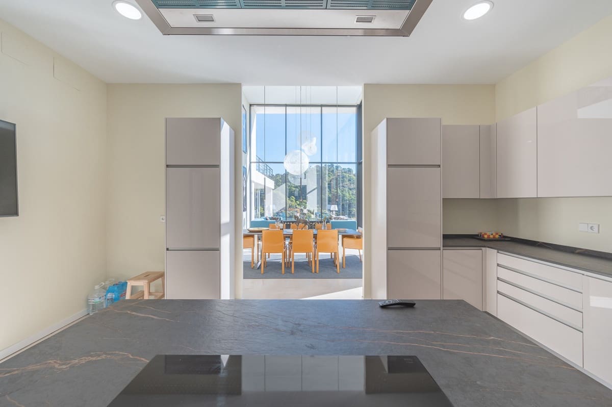 6 soveværelse Villa til salg i Benahavis med swimmingpool - € 4.250.000 (Ref: 9038103)