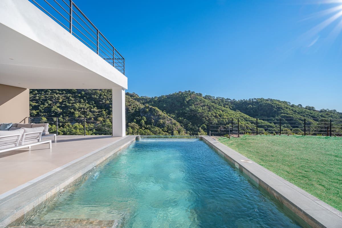 6 soveværelse Villa til salg i Benahavis med swimmingpool - € 4.250.000 (Ref: 9038103)