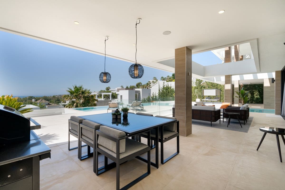 5 slaapkamer Villa te koop in Benahavis met zwembad - € 4.995.000 (Ref: 9038110)