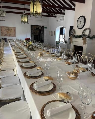 Commercial for sale in Pueblo Nuevo de Guadiaro, San Roque - € 3,500,000 (Ref: 9038114)