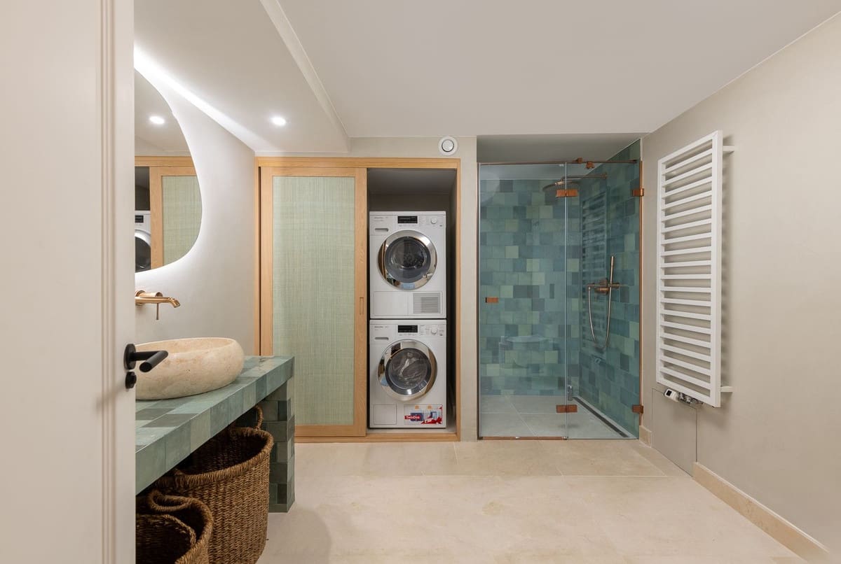 6 soverom Villa til salgs i Marbella med svømmebasseng garasje - € 4 200 000 (Ref: 9038117)