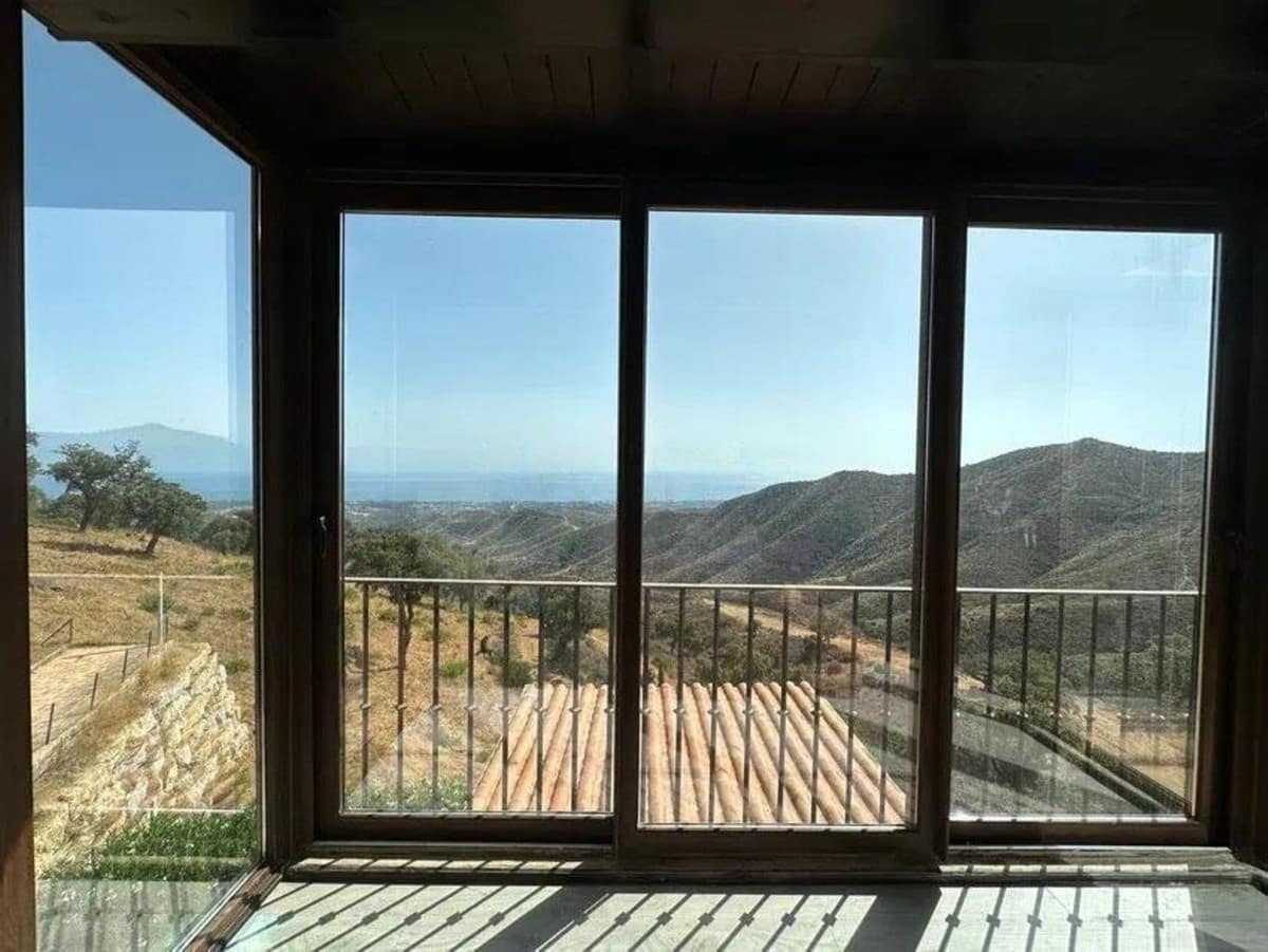 9 soverom Villa til salgs i La Mairena med svømmebasseng garasje - € 12 500 000 (Ref: 9038138)