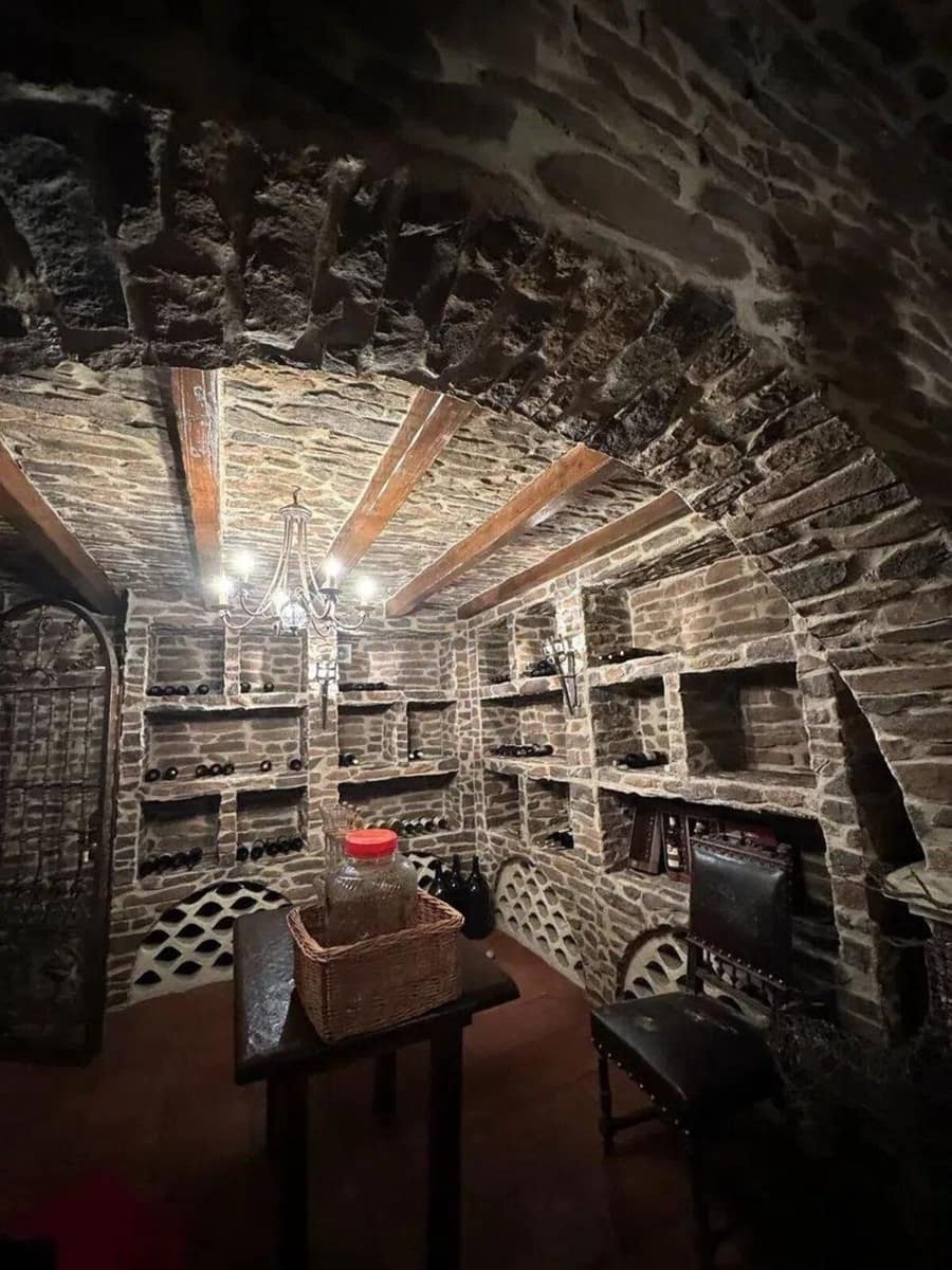 9 soverom Villa til salgs i La Mairena med svømmebasseng garasje - € 12 500 000 (Ref: 9038138)