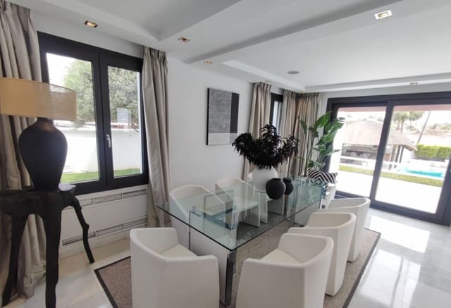 5 soverom Villa til salgs i Las Brisas, Marbella med svømmebasseng garasje - € 4 495 000 (Ref: 9038147)