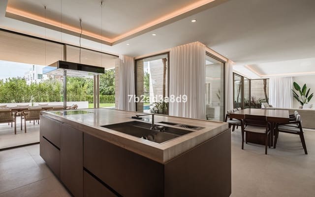 5 sypialnia Willa na sprzedaż w El Paraiso, Estepona z basenem garażem - 4 990 000 € (Ref: 9038152)