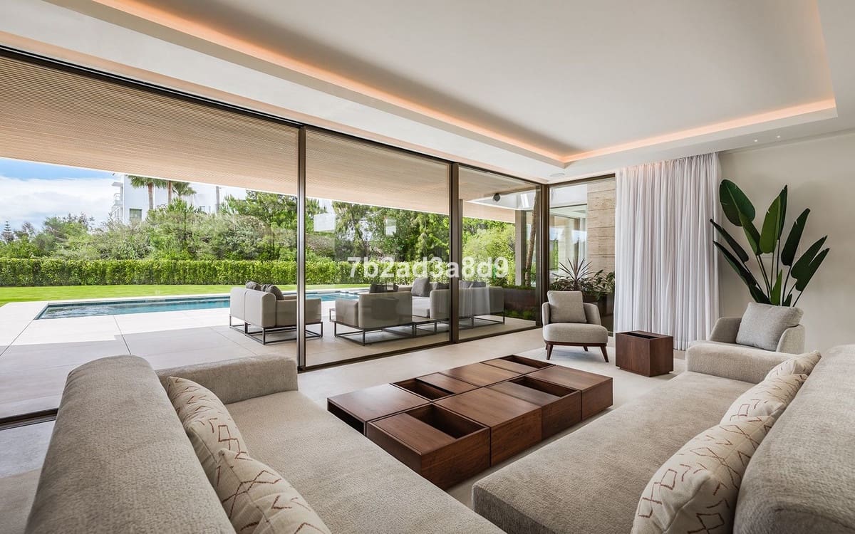 5 sypialnia Willa na sprzedaż w El Paraiso z basenem garażem - 4 990 000 € (Ref: 9038152)