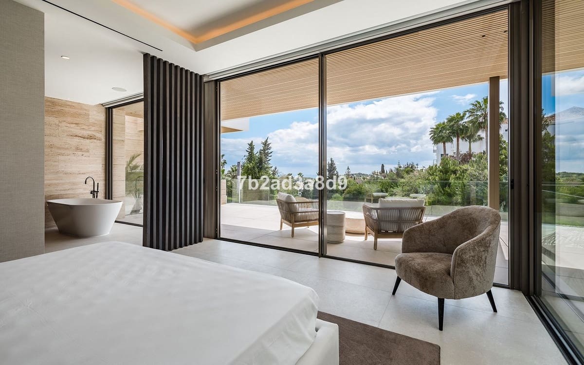 5 sypialnia Willa na sprzedaż w El Paraiso z basenem garażem - 4 990 000 € (Ref: 9038152)