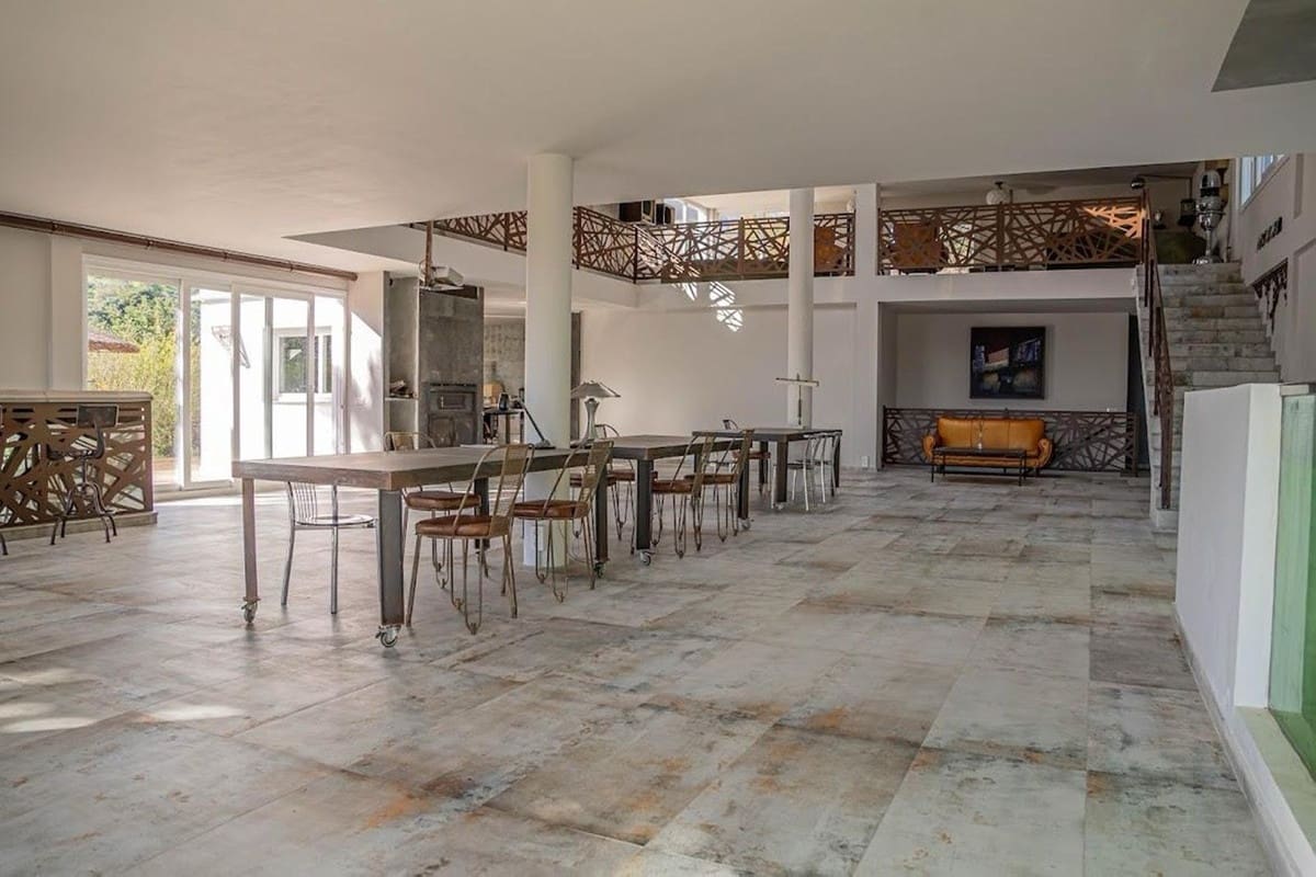 Ubebygd land til salgs i Estepona - € 3 500 000 (Ref: 9038160)