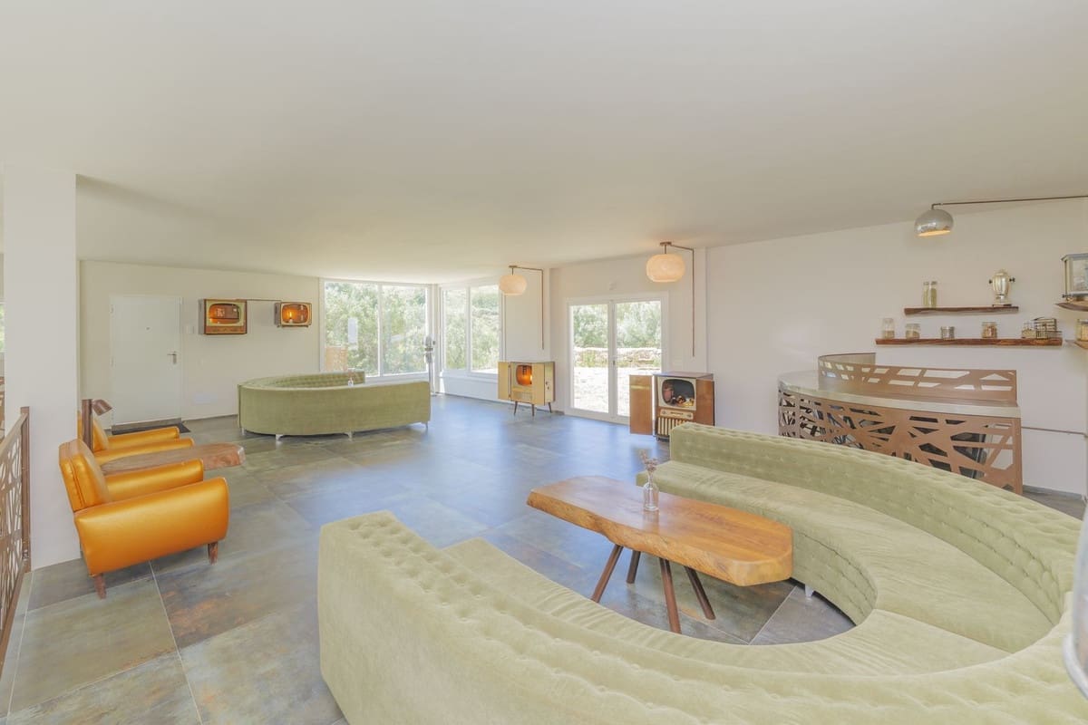 Ubebygd land til salgs i Estepona - € 3 500 000 (Ref: 9038160)