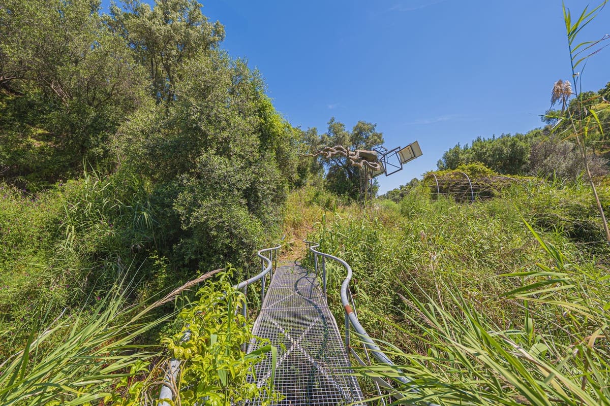 Ubebygd land til salgs i Estepona - € 3 500 000 (Ref: 9038160)