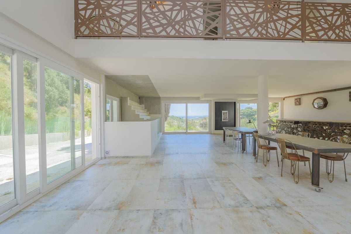 Ubebygd land til salgs i Estepona - € 3 500 000 (Ref: 9038160)