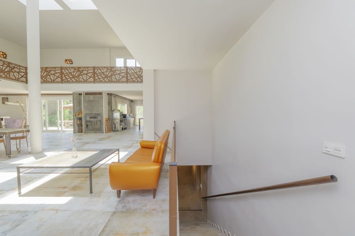 Ubebygd land til salgs i Estepona - € 3 500 000 (Ref: 9038160)