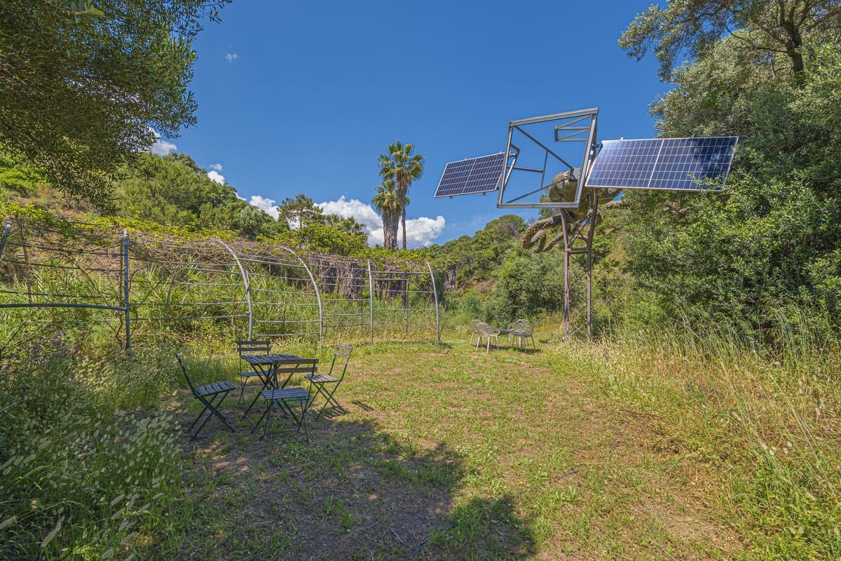 Ubebygd land til salgs i Estepona - € 3 500 000 (Ref: 9038160)